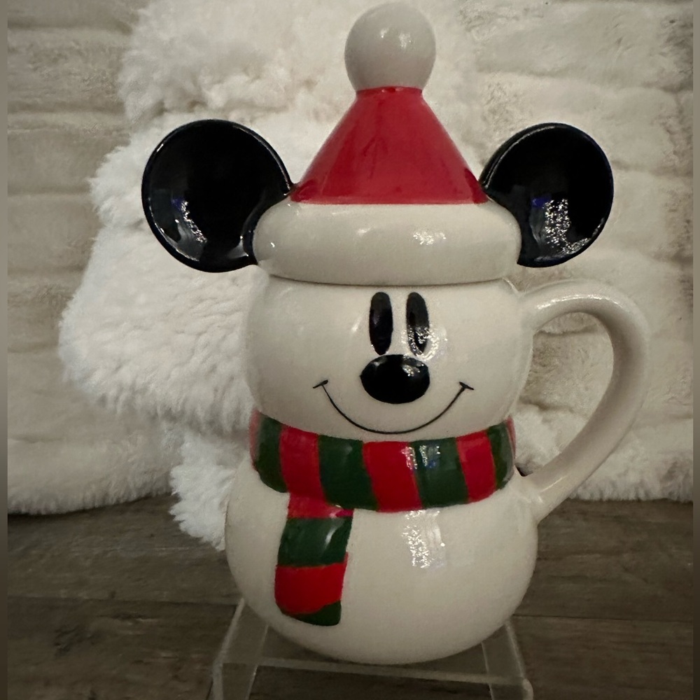 Mickey Santa mug